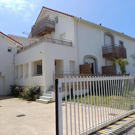 Lägenhet Cap Ocean-9 By Interhome