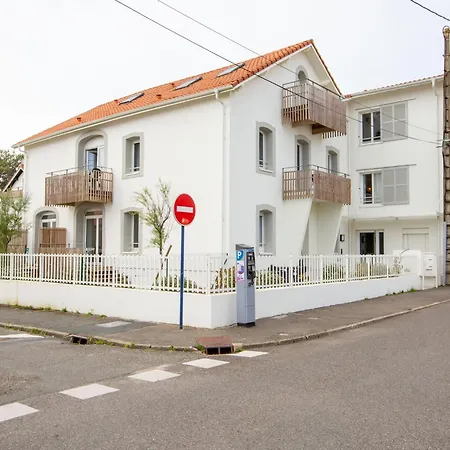 Cap Ocean-9 By Interhome *