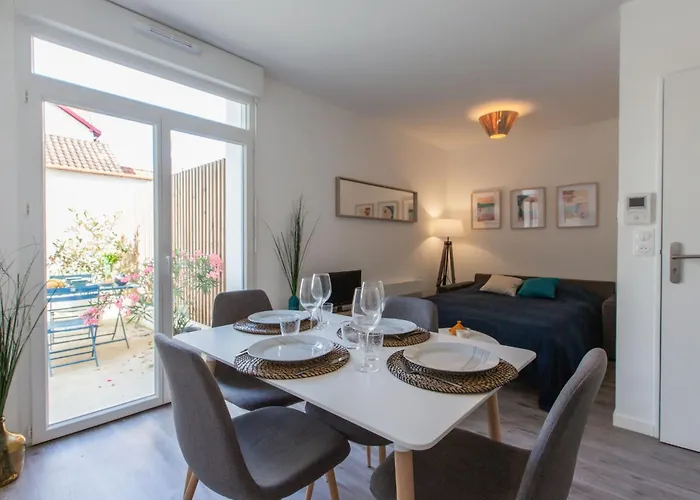 Cap Ocean-9 By Interhome